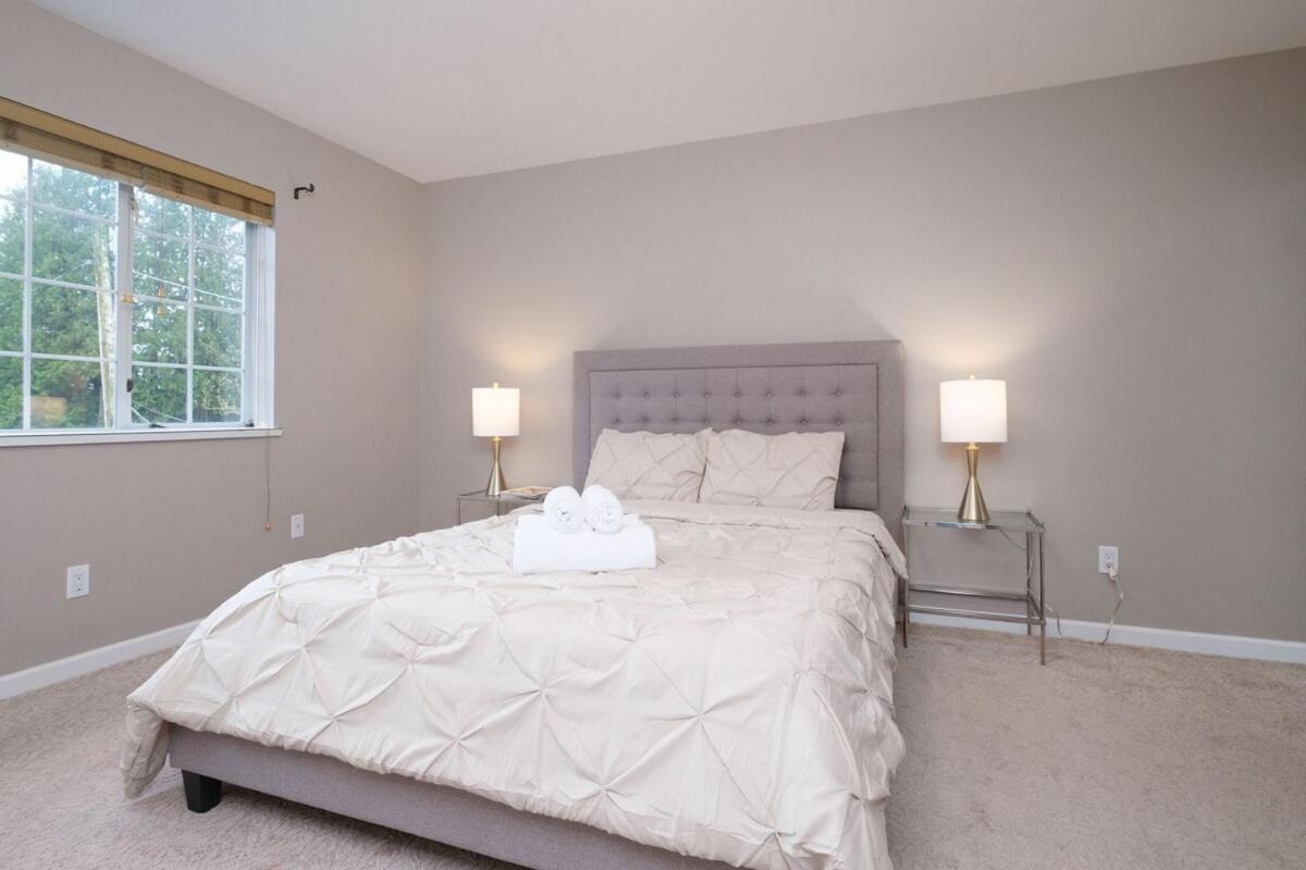 Spacious 4Br W Ensuites Mins To Downtown Yvr Ubc Ванкувер Екстер'єр фото