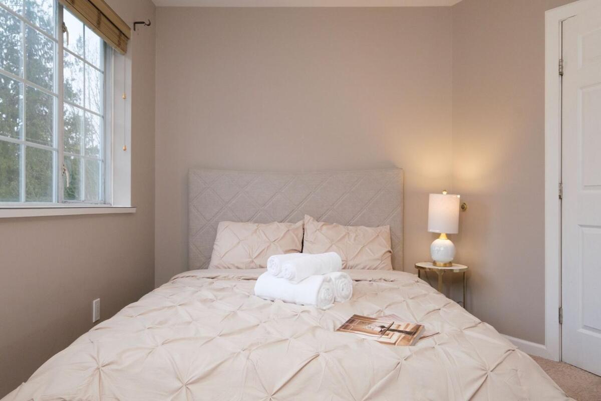 Spacious 4Br W Ensuites Mins To Downtown Yvr Ubc Ванкувер Екстер'єр фото